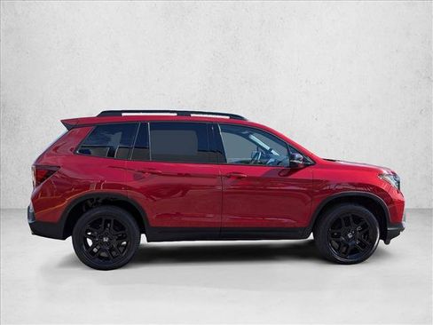 Certified 2024 Honda Passport Black Edition image 4
