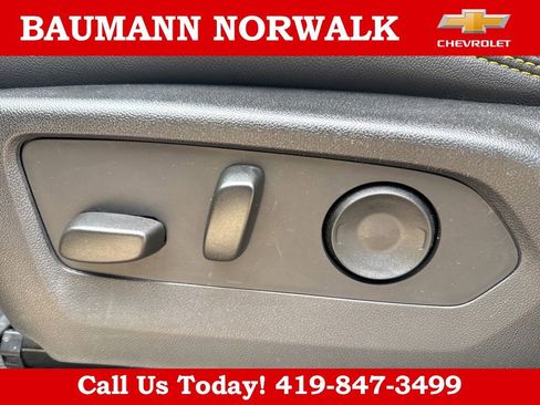 Used 2024 Chevrolet Colorado ZR2 w/ ZR2 Convenience Package III AWD/4WD image 18