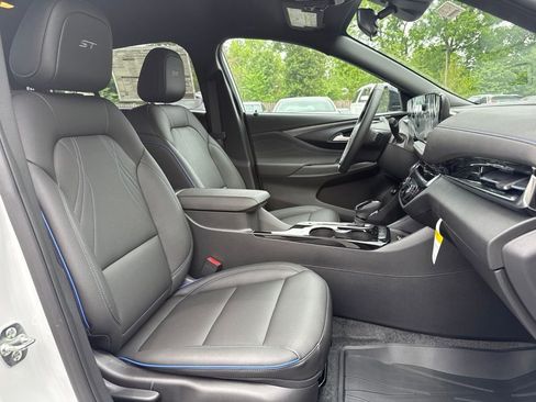 New 2026 Buick Envista Sport Touring w/ Convenience I Package FWD image 12