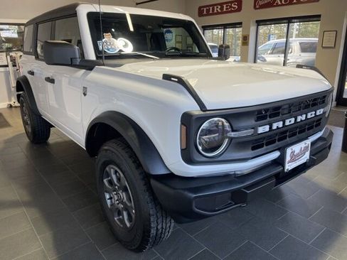 Used 2025 Ford Bronco Big Bend image 4