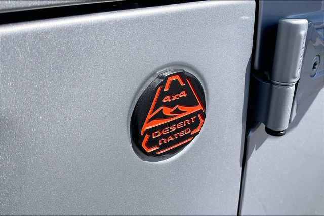 Used 2023 Jeep Gladiator Mojave AWD/4WD image 7