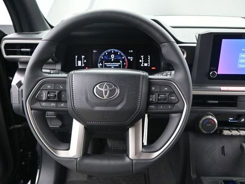 New 2026 Toyota 4Runner SR5 RWD image 5