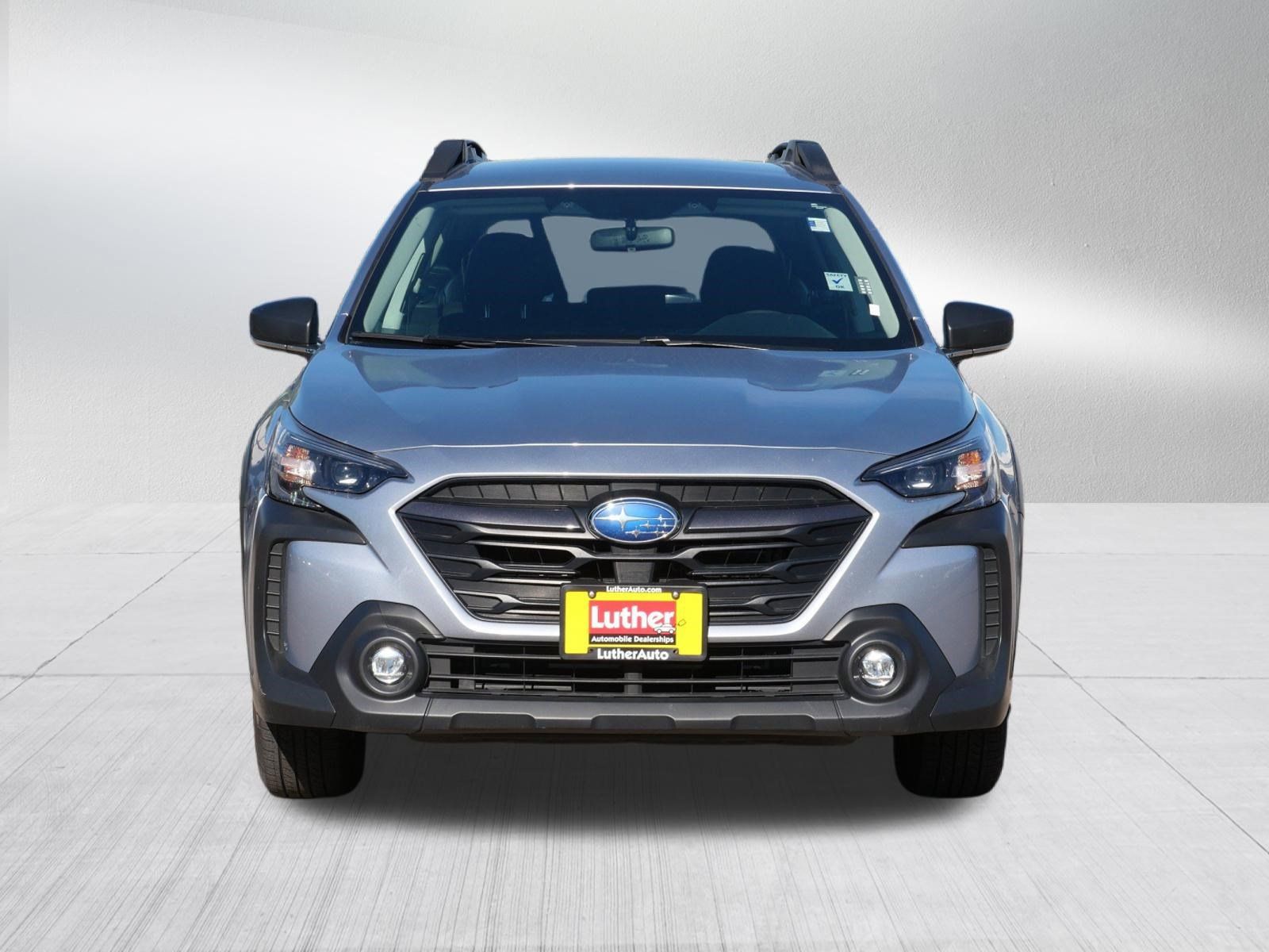 Used 2025 Subaru Outback Onyx Edition AWD/4WD image 2