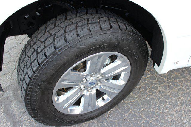 Used 2020 Ford F150 Lariat w/ Equipment Group 502A Luxury AWD/4WD image 3