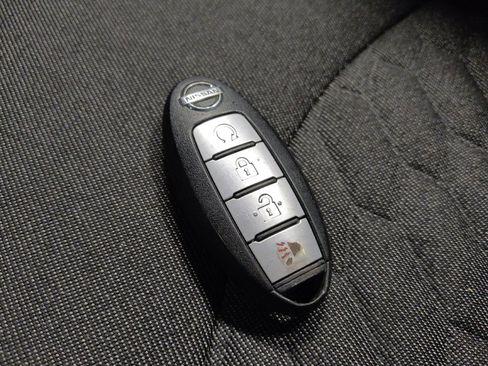 Used 2018 Chevrolet Equinox LT image 32