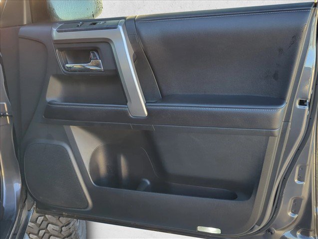 Used 2016 Toyota 4Runner SR5 RWD image 25