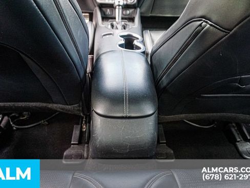 Used 2024 Ford Mustang Premium RWD image 31