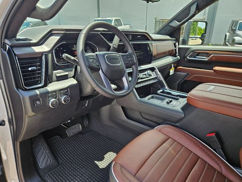 New 2026 GMC Sierra 2500 Denali Ultimate AWD/4WD image 11