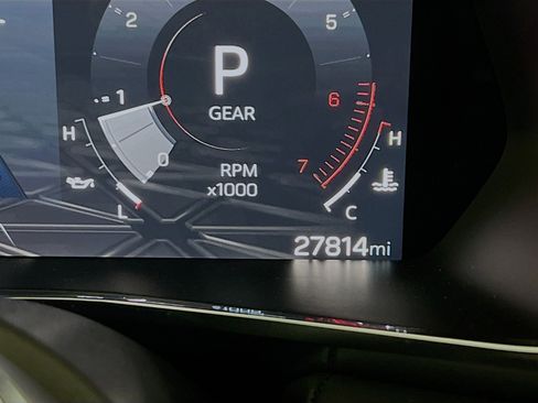 Used 2024 GMC Canyon Elevation w/ Convenience Package image 8