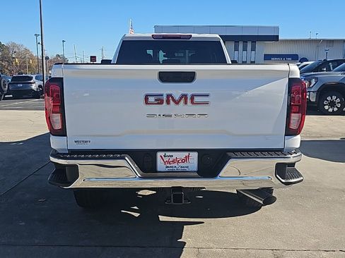 New 2026 GMC Sierra 2500 Pro w/ Convenience Package image 4