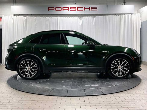 Used 2025 Porsche Macan 4 Electric AWD/4WD image 10