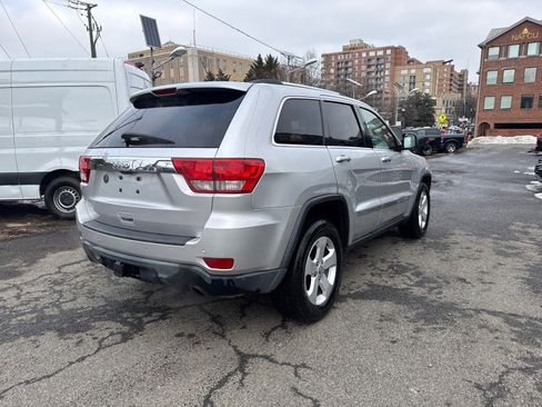 Used 2012 Jeep Grand Cherokee Laredo image 4