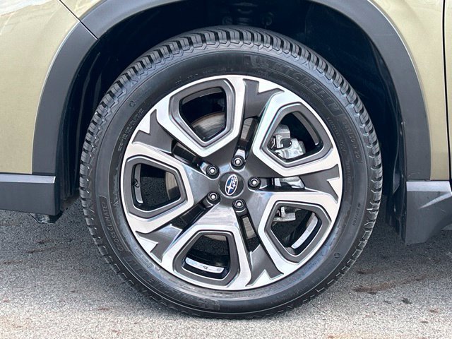 Used 2025 Subaru Ascent Limited AWD/4WD image 3