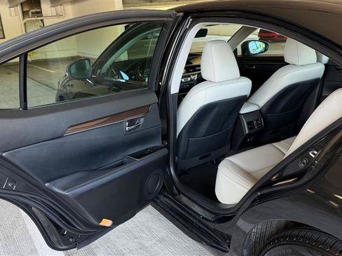 Used 2018 Lexus ES 350 w/ Navigation System Package FWD image 41