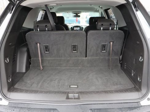 Used 2018 Chevrolet Traverse LT image 23