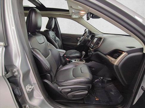 Used 2014 Jeep Cherokee Limited w/ Technology Group FWD image 25
