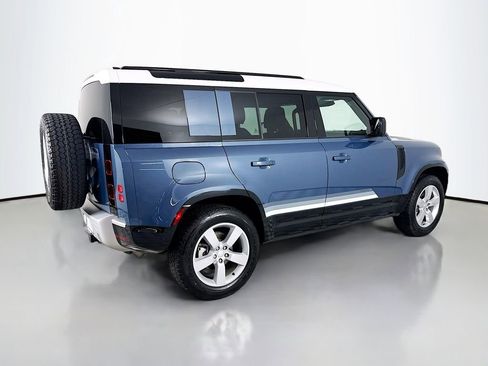 Used 2025 Land Rover Defender 110 S AWD/4WD image 9