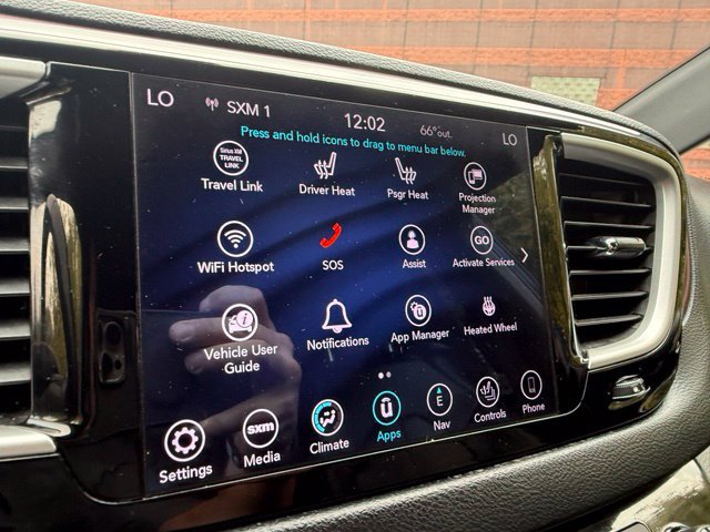 Used 2020 Chrysler Pacifica Touring-L FWD image 28