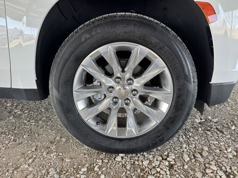 Used 2023 Chevrolet Suburban Premier image 49