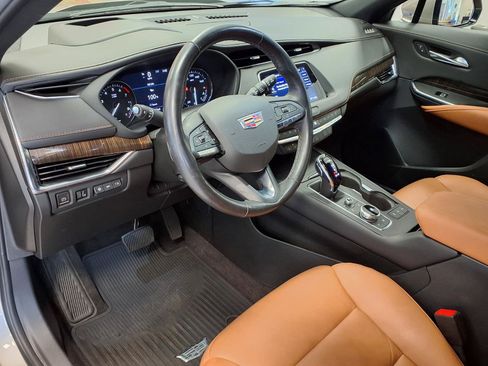Certified 2023 Cadillac XT4 Premium Luxury w/ Technology Package FWD image 20