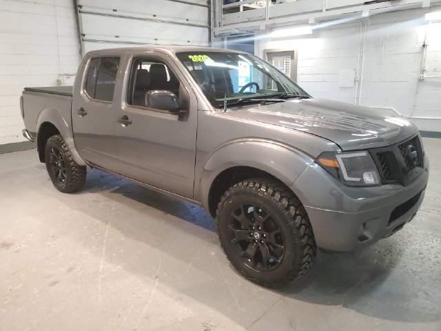 Used 2020 Nissan Frontier SV w/ Midnight Edition Floor Mats AWD/4WD image 8