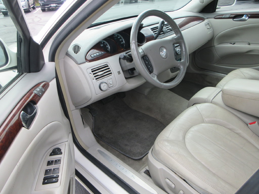 Used 2011 Buick Lucerne CXL w/ Driver Confidence Package FWD image 12