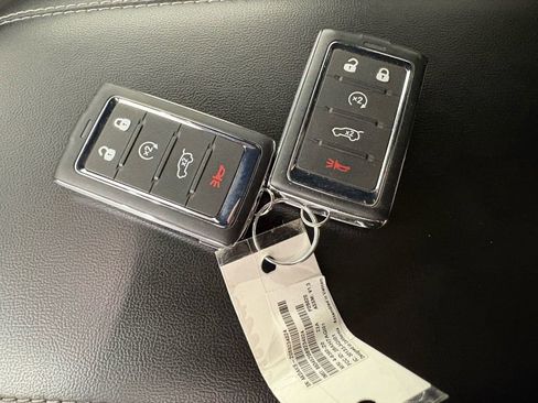 Used 2024 Jeep Grand Cherokee L Limited w/ Luxury Tech Group II image 42