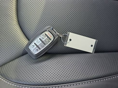 New 2026 Chrysler Pacifica Limited image 40