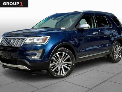 Used 2017 Ford Explorer Platinum