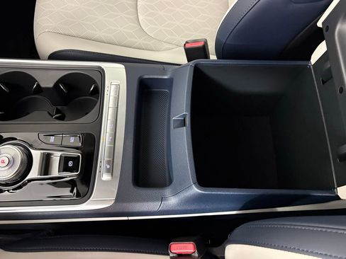 New 2026 Kia Carnival EX FWD image 31