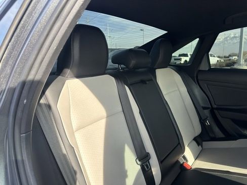 Used 2019 Volkswagen Jetta R-Line image 19