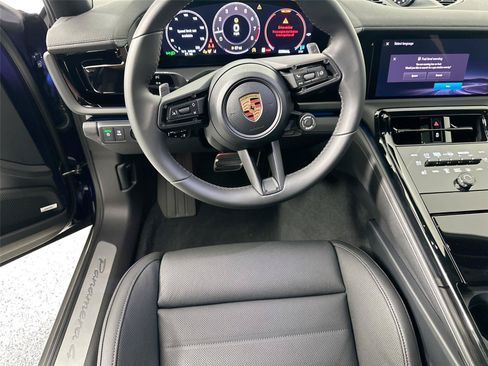 Certified 2026 Porsche Panamera image 18