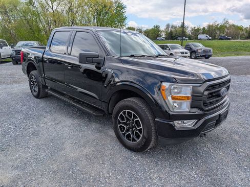 Used 2022 Ford F150 XLT w/ Equipment Group 301A Mid image 11
