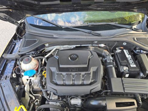 Used 2020 Volkswagen Passat 2.0T SE FWD image 37