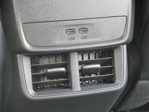 New 2026 Chevrolet Equinox LT w/ Convenience Package II image 18