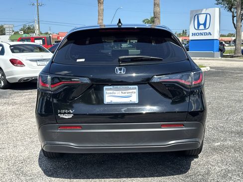Used 2024 Honda HR-V LX image 5