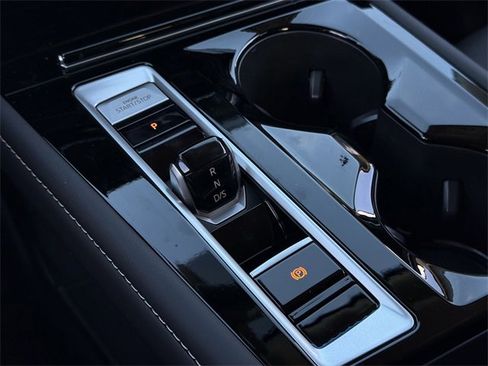 New 2026 Volkswagen Atlas SE image 16