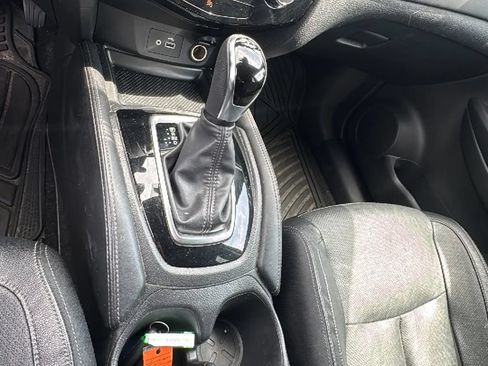 Used 2018 Nissan Rogue SL AWD/4WD image 27