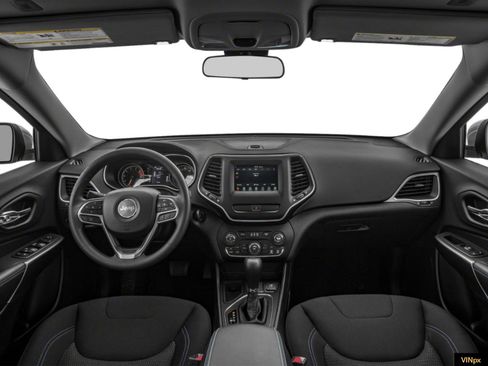 Used 2019 Jeep Cherokee Latitude Plus FWD image 4