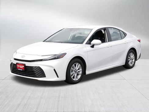 Certified 2026 Toyota Camry LE FWD image 3