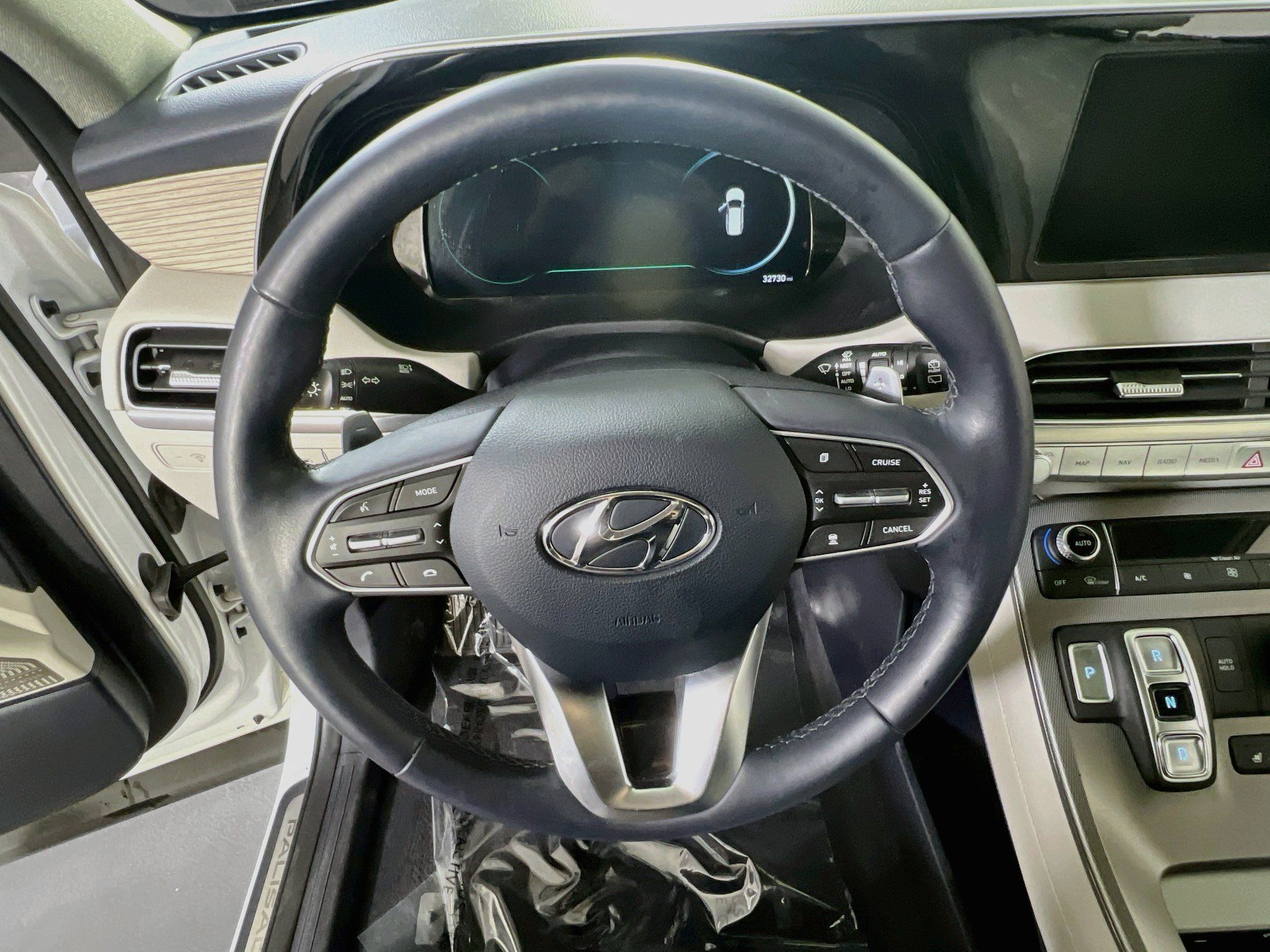 Used 2022 Hyundai Palisade Limited w/ Cargo Package AWD/4WD image 11