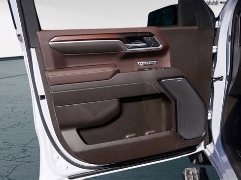 Certified 2026 GMC Sierra 1500 Denali w/ Denali Reserve Package image 26