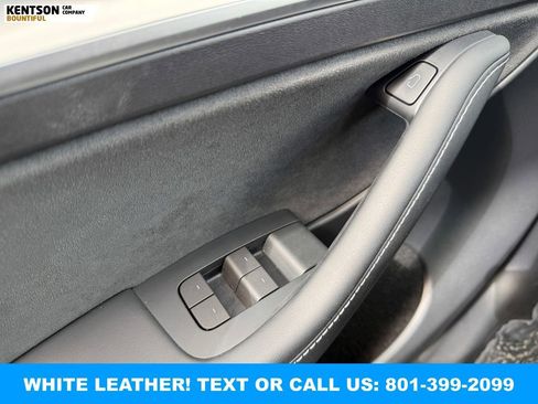 Used 2023 Tesla Model Y Performance AWD/4WD image 18