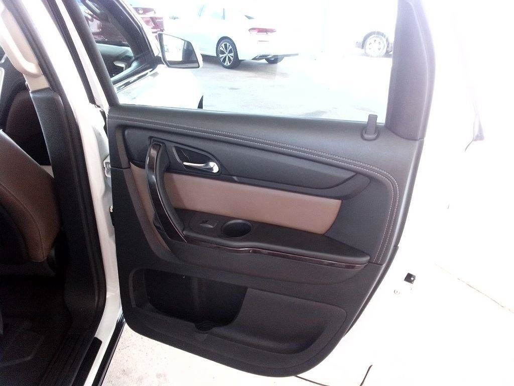 Used 2017 GMC Acadia Limited SLT AWD/4WD image 26