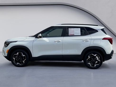 Used 2024 Kia Seltos EX FWD image 2