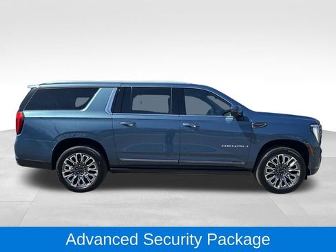 Used 2025 GMC Yukon XL Denali Ultimate w/ LPO, Floor Liner Package AWD/4WD image 3