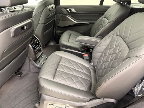 New 2026 BMW X7 xDrive40i image 14