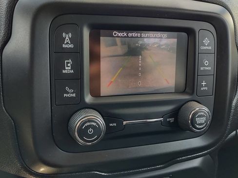 Used 2020 Jeep Renegade Sport w/ Sport Appearance Group FWD image 22