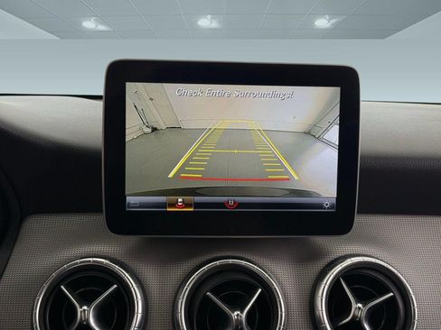 Used 2019 Mercedes-Benz CLA 250 image 16