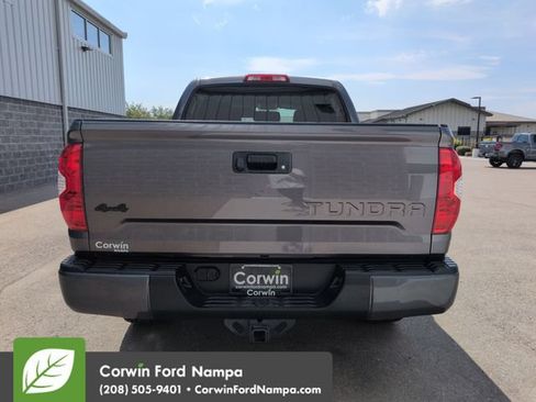 Used 2017 Toyota Tundra SR5 w/ SR5 Upgrade Package AWD/4WD image 4